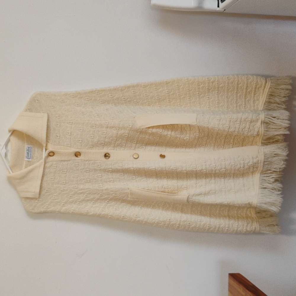 Cuddle Knit | Vintage Cream Long Fringe Poncho | Women's S/M